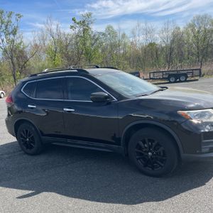 NISSAN ROGUE SV - 10