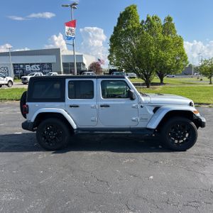 JEEP WRANGLER 4XE SAHARA 4X4 - 10