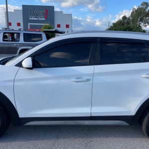 HYUNDAI TUCSON SEL - 4