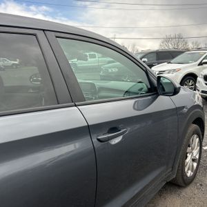 HYUNDAI TUCSON SE - 9