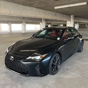 LEXUS IS 300 F SPORT DESIGN - 1