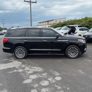 2019 Lincoln NAVIGATOR RESERVE — фото 10