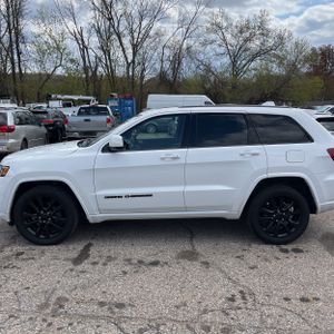 JEEP GRAND CHEROKEE ALTITUDE - 3