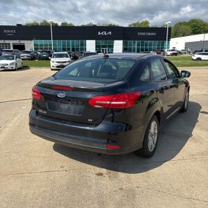 FORD FOCUS SE - 8