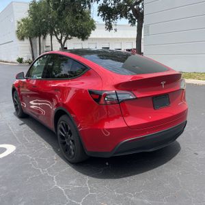 TESLA MODEL Y LONG RANGE - 5