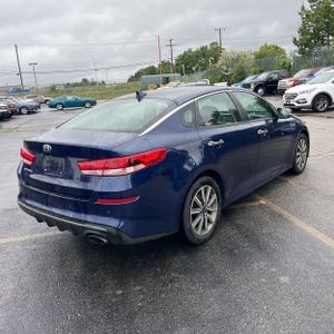 2019 KIA OPTIMA LX — фото 8