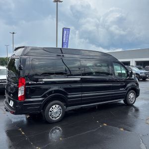 FORD TRANSIT 150 - 10