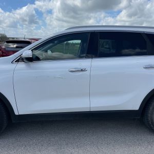 KIA SORENTO EX V6 - 4