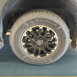 صورة مصغرة 18 لـ 2026 Toyota SEQUOIA SR5