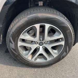 2023 LAND Rover DEFENDER 130 X-DYNAMIC SE — фото 19