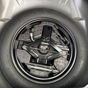 2019 Subaru FORESTER BASE — миниатюра 43