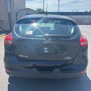 FORD FOCUS SE - 7
