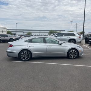 2020 Hyundai SONATA LIMITED photo 10