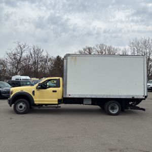 FORD F-550 CHASSIS XL - 2