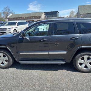 JEEP GRAND CHEROKEE LAREDO - 4