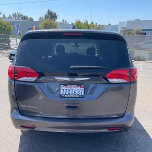 CHRYSLER PACIFICA TOURING - 7