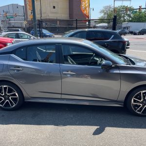 NISSAN SENTRA SR - 9