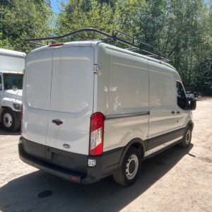 FORD TRANSIT 150 - 8
