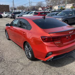 KIA FORTE GT-LINE - 5