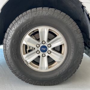 صورة مصغرة 17 لـ 2020 FORD F-150 XLT