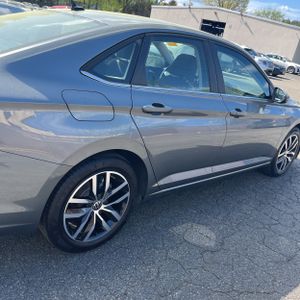 VOLKSWAGEN JETTA SE - 9