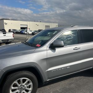 JEEP GRAND CHEROKEE LAREDO - 2