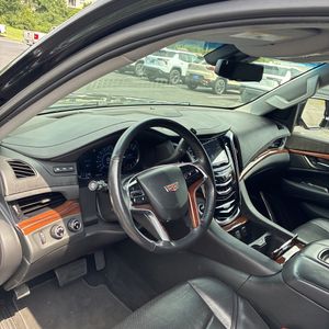 صورة 34 لـ 2018 Cadillac ESCALADE ESV LUXURY