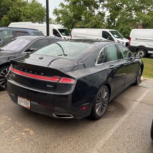 صورة 6 لـ 2015 Lincoln MKZ HYBRID BASE