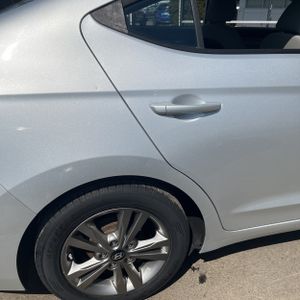 HYUNDAI ELANTRA SE - 9