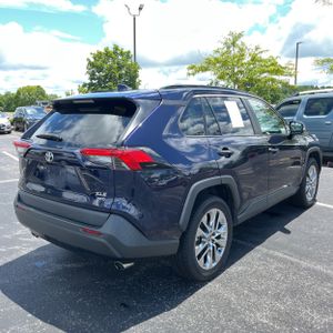 2021 Toyota RAV4 XLE PREMIUM photo 8