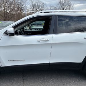 JEEP CHEROKEE LATITUDE - 4