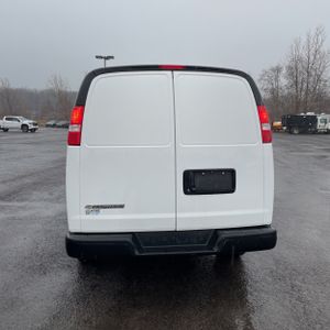 CHEVROLET EXPRESS CARGO 2500 - 7