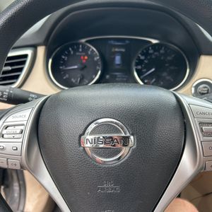 2016 Nissan ROGUE SV 缩略图 39