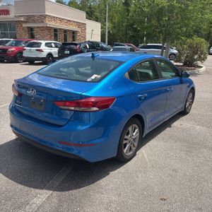 HYUNDAI ELANTRA VALUE EDITION - 6