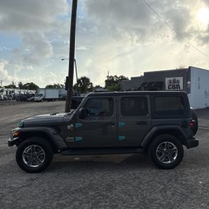 2020 JEEP WRANGLER UNLIMITED SAHARA 照片 3