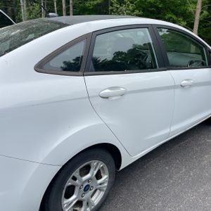 FORD FIESTA SE - 9