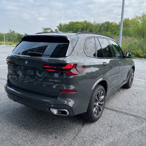 2026 BMW X5 PHEV XDRIVE50E — фото 8