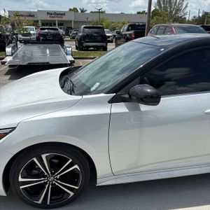 صورة 2 لـ 2021 Nissan SENTRA SR