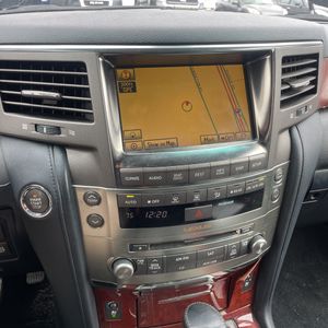 2011 Lexus LX 570 BASE 照片 29