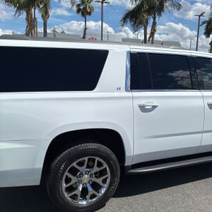 CHEVROLET SUBURBAN LT - 9