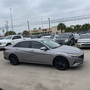 HYUNDAI ELANTRA SEL - 10