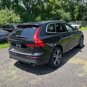 2019 Volvo XC60 MOMENTUM — фото 8