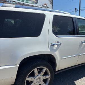 صورة 9 لـ 2007 Cadillac ESCALADE BASE