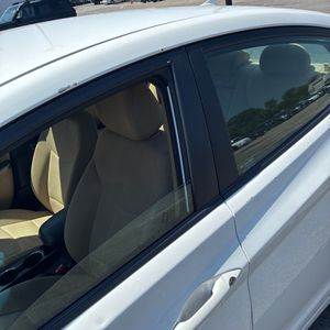 2013 Hyundai ELANTRA GLS — миниатюра 55