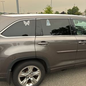 صورة 9 لـ 2014 Toyota HIGHLANDER LIMITED