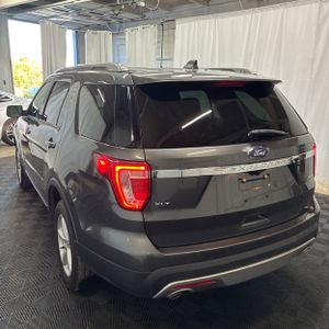 FORD EXPLORER XLT - 5
