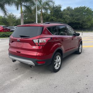 صورة 8 لـ 2018 FORD ESCAPE SE