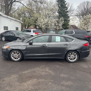 FORD FUSION HYBRID SE - 3