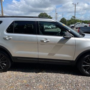 صورة مصغرة 11 لـ 2017 FORD EXPLORER XLT