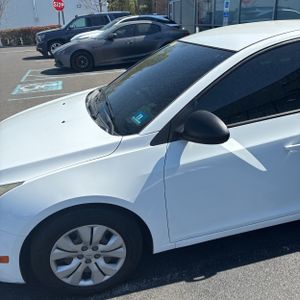 CHEVROLET CRUZE LS AUTO - 2